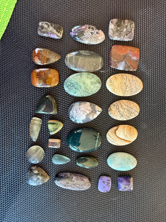 Bulk lot of Cabachons