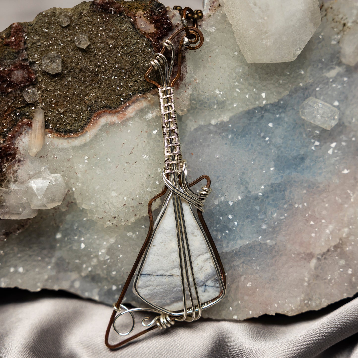 Agate Guitar Wire Wrap Pendant, 4.5 Inch, Strength Harmony