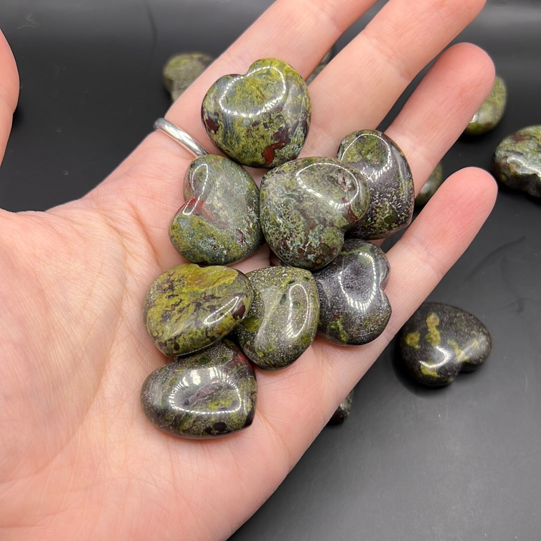 Dragon Blood Stone Small Hearts (1)