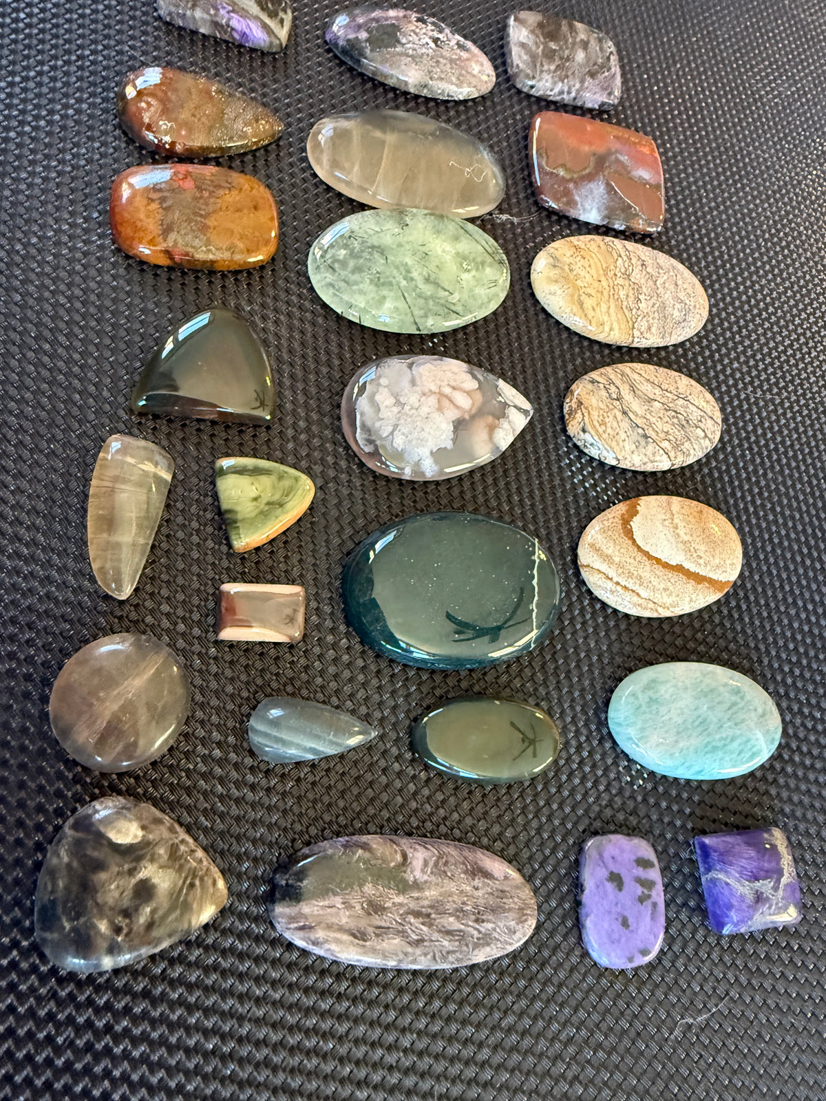 Bulk lot of Cabachons