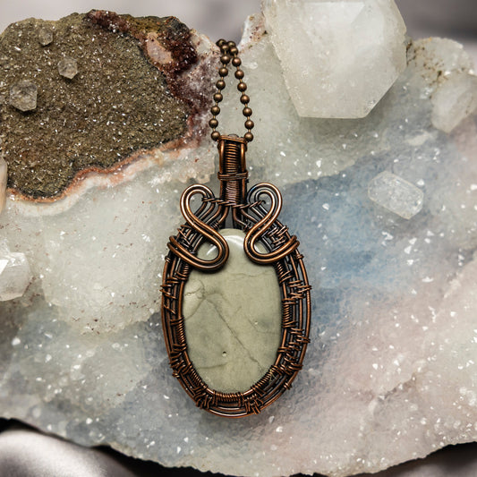 Magnesite Wire Wrap Pendant, White, Crown Meditation Stone
