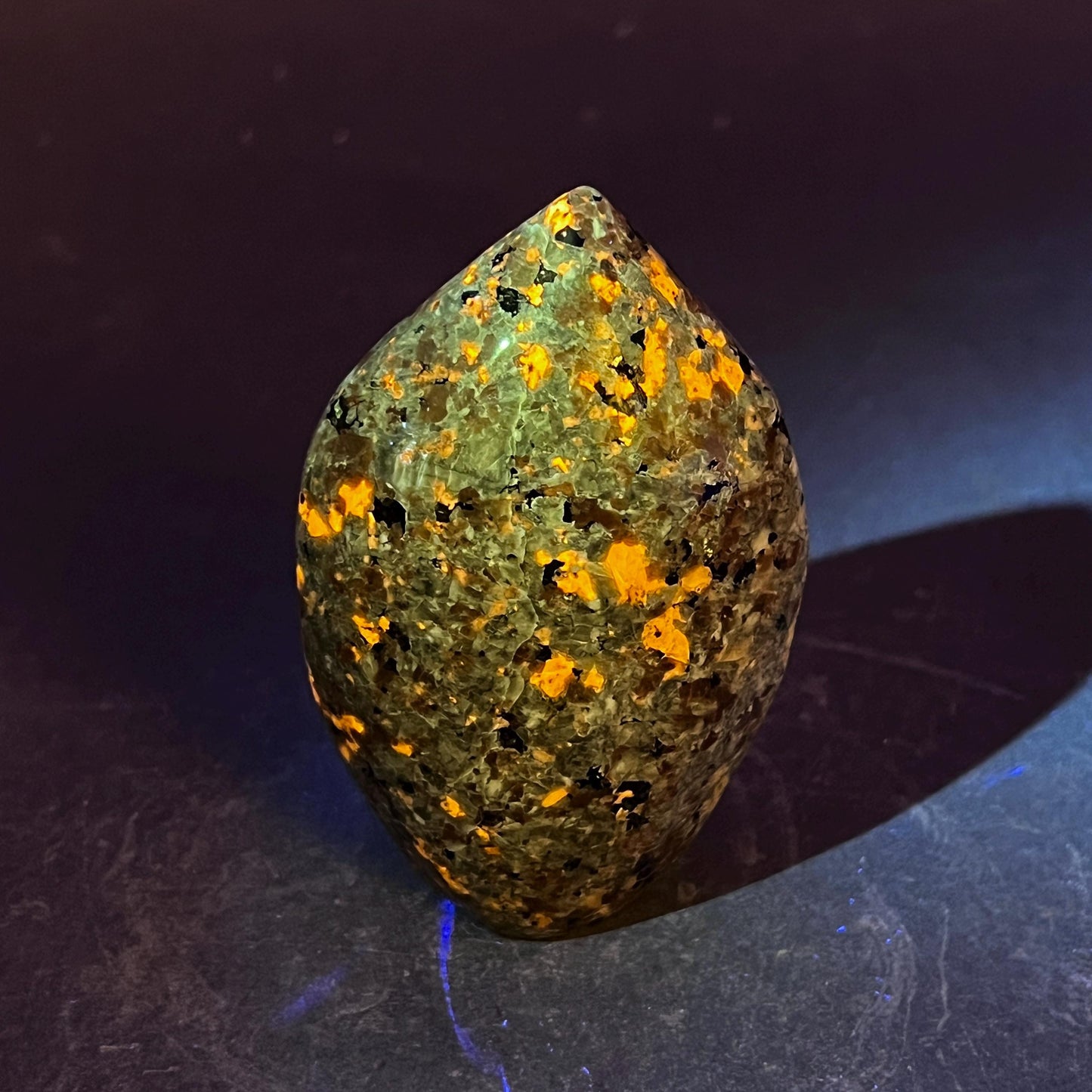 Sodalite Syenite YOOPERLITE Polished Standing Flame Carving UV Reactive